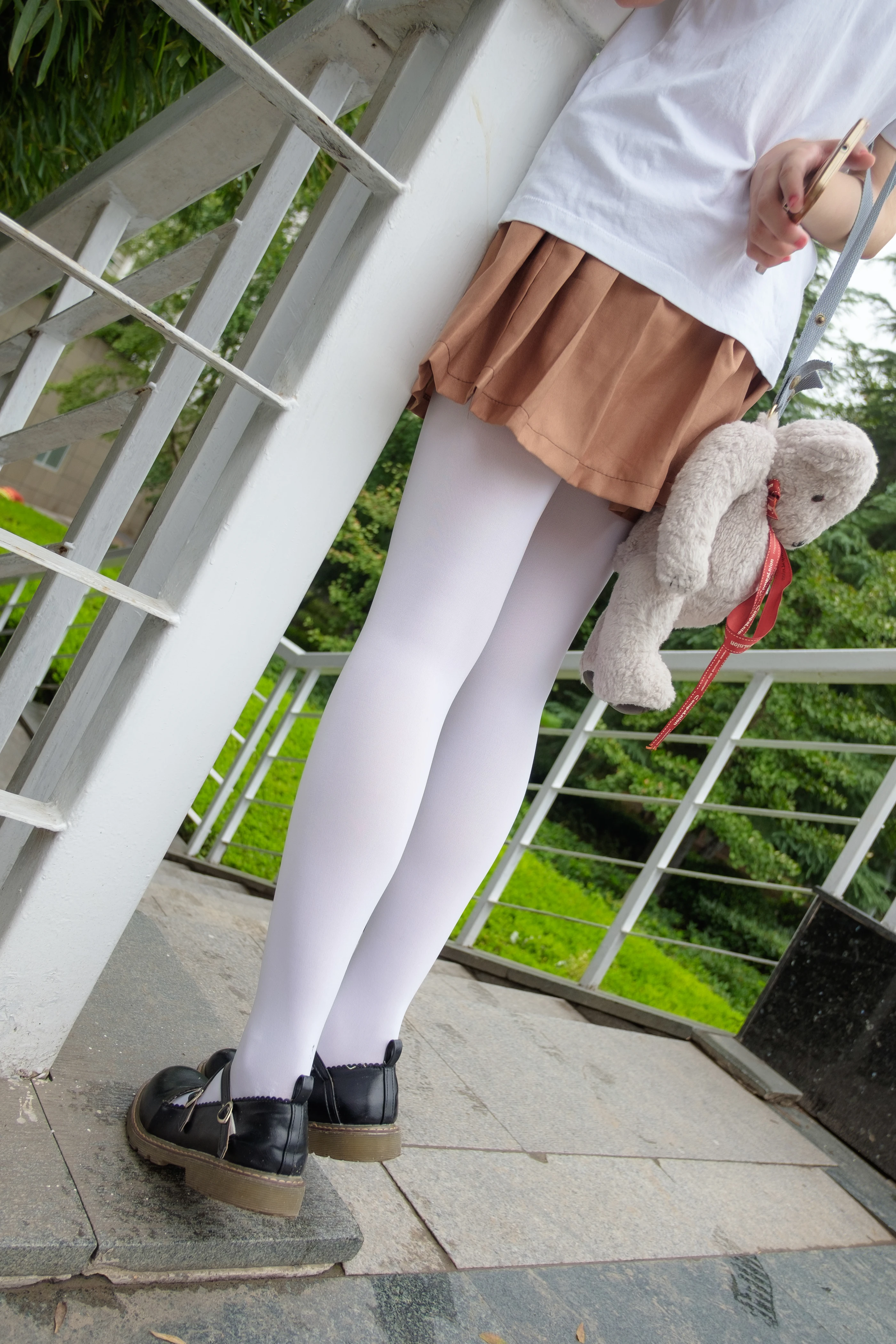 森萝财团 [BETA-004] 高中女生JK白丝外拍 [113P]插图